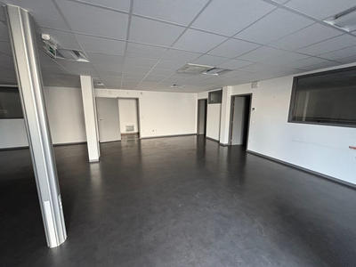 Local commercial - 260 m² - 1 pièce