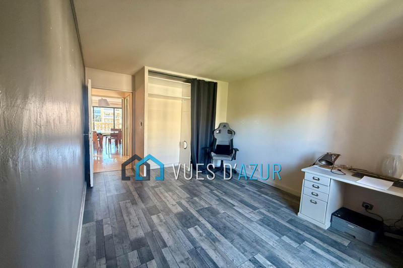 Appartement - 96 m² - 4 pièces