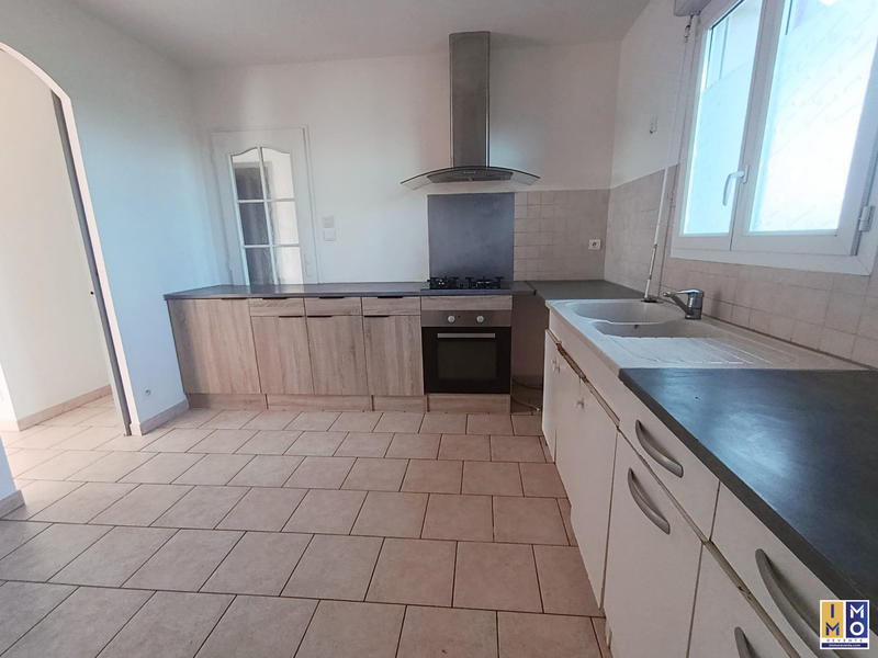 Maison - 94 m² - 5 pièces