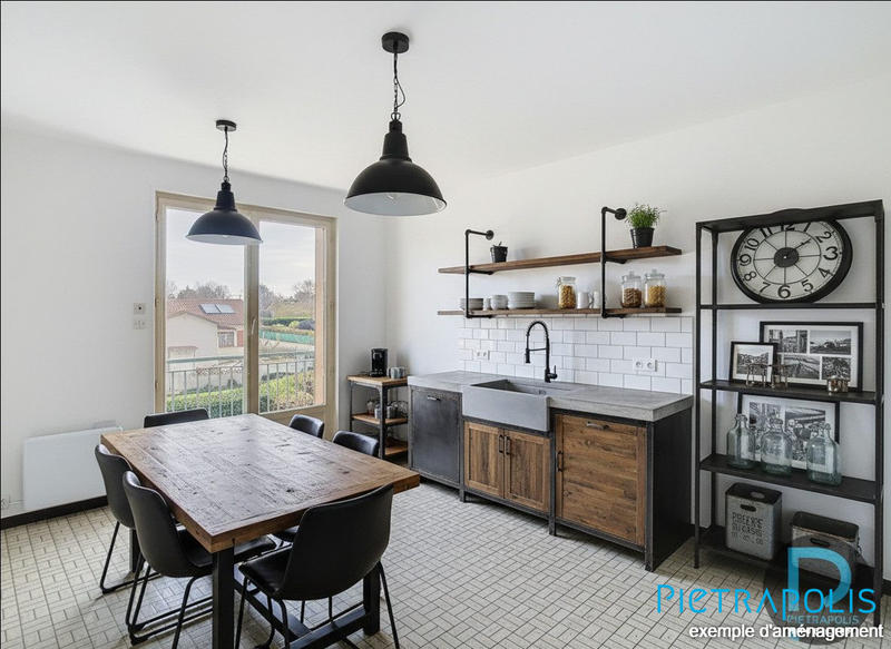 Maison - 97 m² - 5 pièces