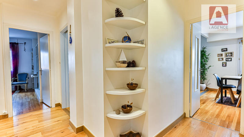 Appartement - 82 m² - 3 pièces