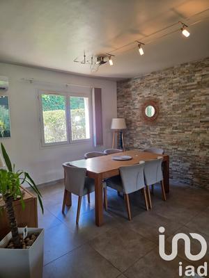 Maison - 99 m² - 4 pièces