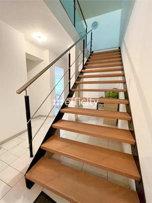 Maison - 173 m² - 6 pièces