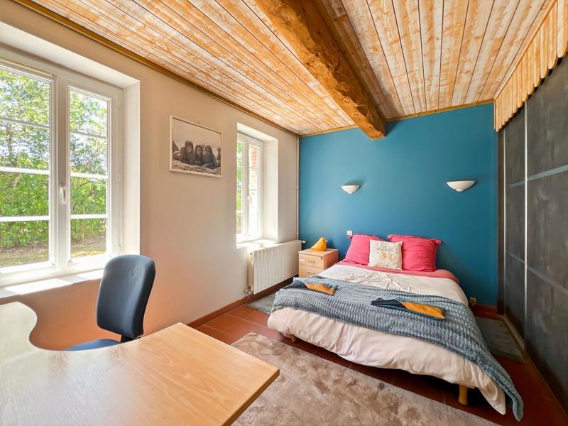 Maison - 235 m² - 6 pièces