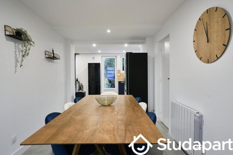 Chambre - 13 m² - 1 pièce