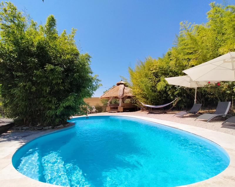 Maison - 397 m² - 16 pièces