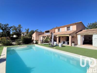 Maison - 210 m² - 8 pièces