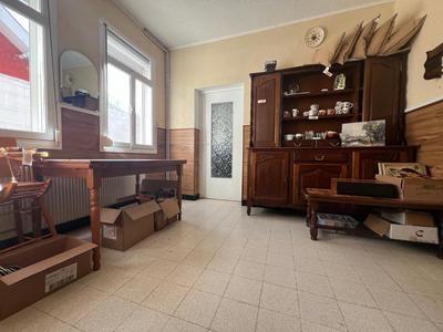 Maison - 80 m² - 5 pièces