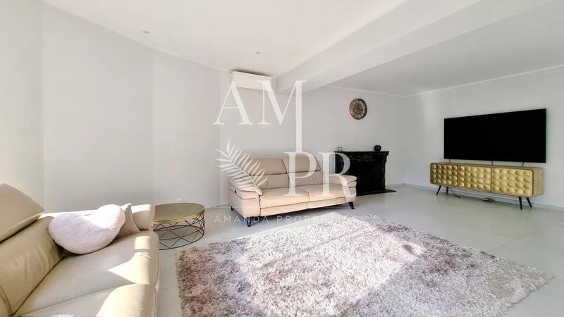 Maison de ville - 180 m² - 7 pièces