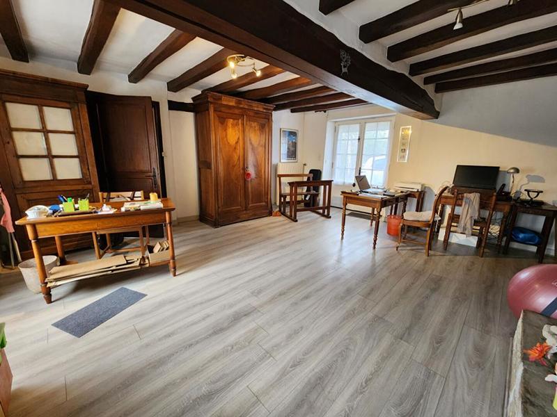 Maison - 176 m² - 8 pièces