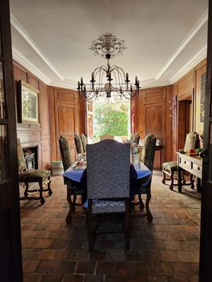 Propriété - 250 m² - 8 pièces