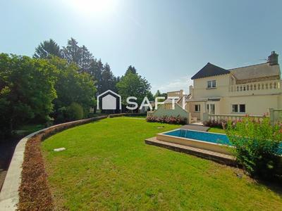 Maison - 139 m² - 7 pièces