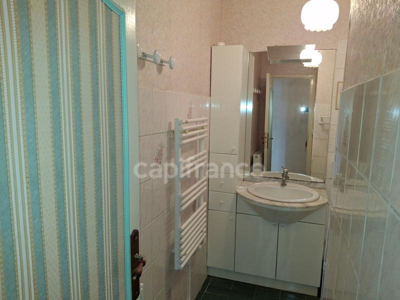 Pavillon - 80 m² - 5 pièces