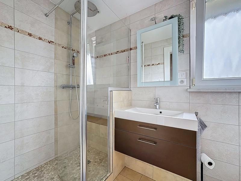 Maison - 81 m² - 5 pièces