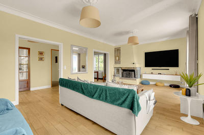 Maison - 235 m² - 8 pièces