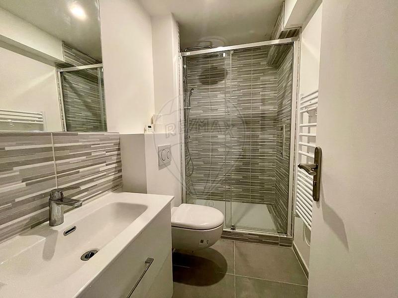 Maison - 180 m² - 7 pièces