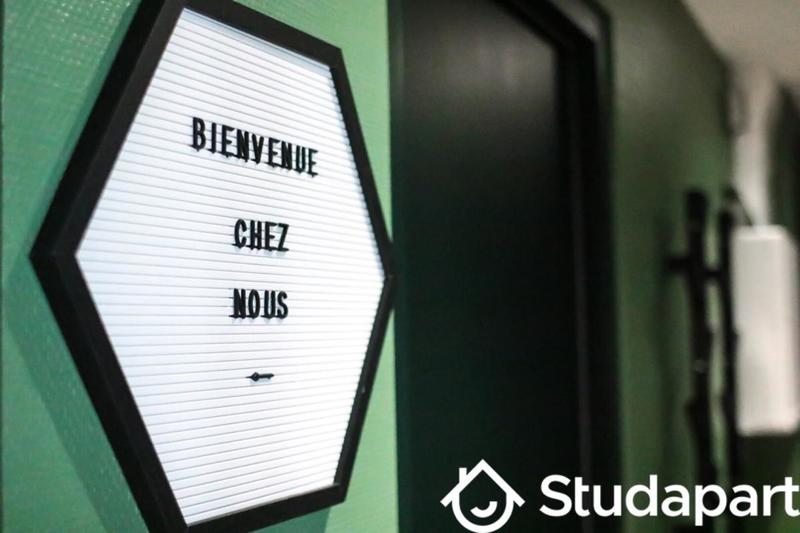 Chambre - 10 m² - 1 pièce