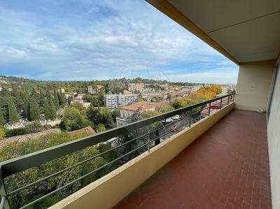 Appartement - 87 m² - 3 pièces