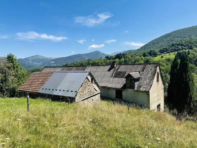 Propriété - 160 m² - 8 pièces