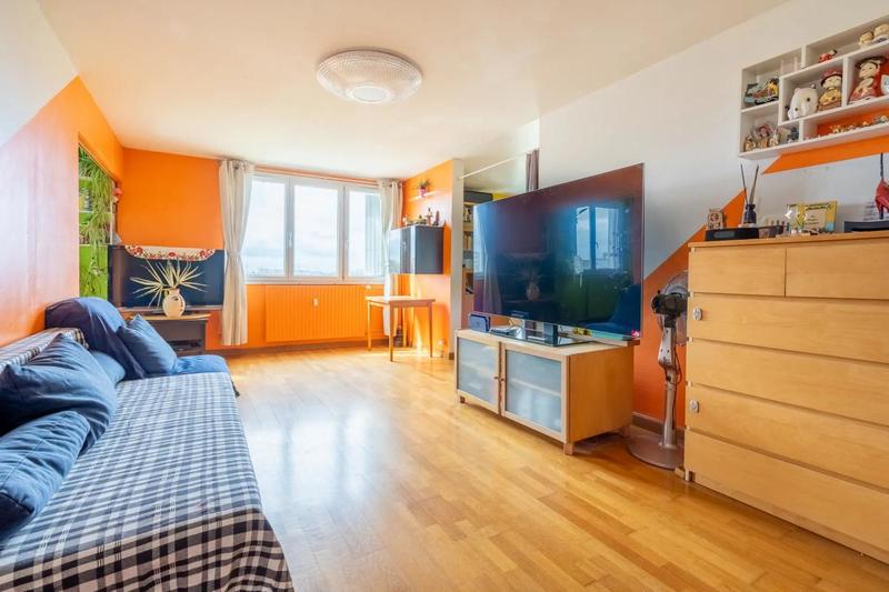 Appartement - 80 m² - 4 pièces