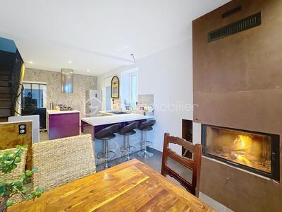 Maison en pierre - 150 m² - 6 pièces