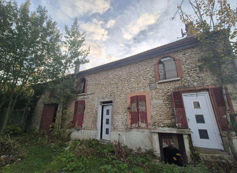 Maison - 180 m² - 2 pièces