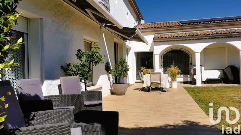 Maison - 290 m² - 10 pièces