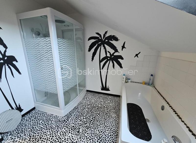 Corps de ferme - 185 m² - 6 pièces