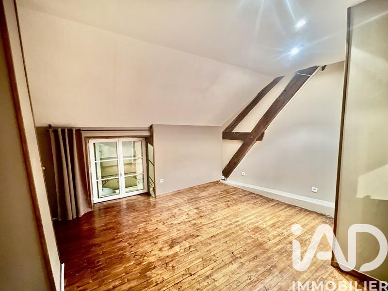 Maison - 170 m² - 8 pièces