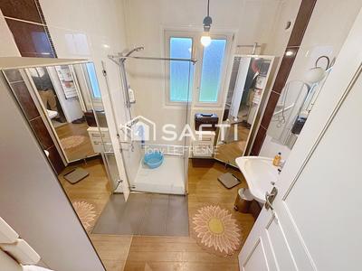 Maison - 101 m² - 5 pièces