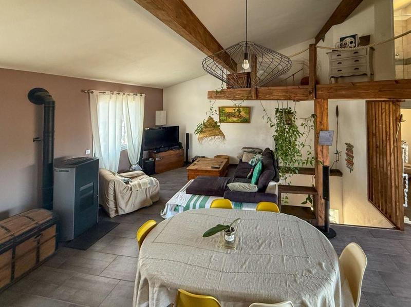 Appartement - 92 m² - 3 pièces