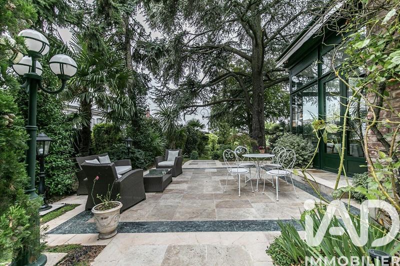 Maison - 200 m² - 6 pièces