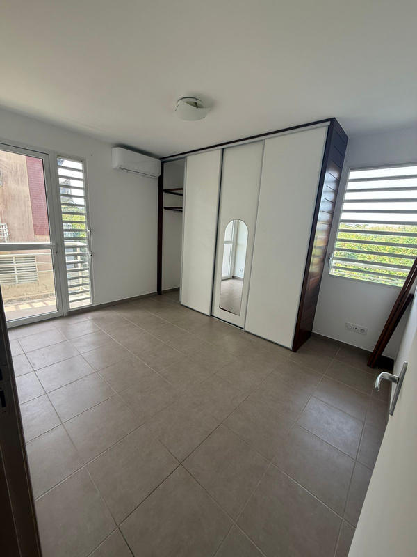 Appartement - 92 m² - 3 pièces