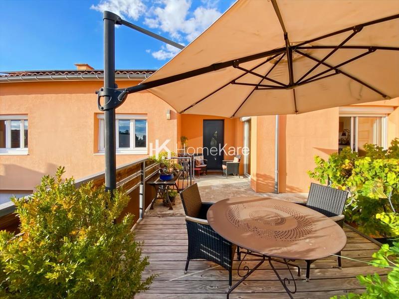 Maison - 93 m² - 4 pièces