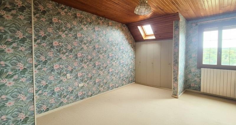 Maison traditionnelle - 180 m² - 8 pièces