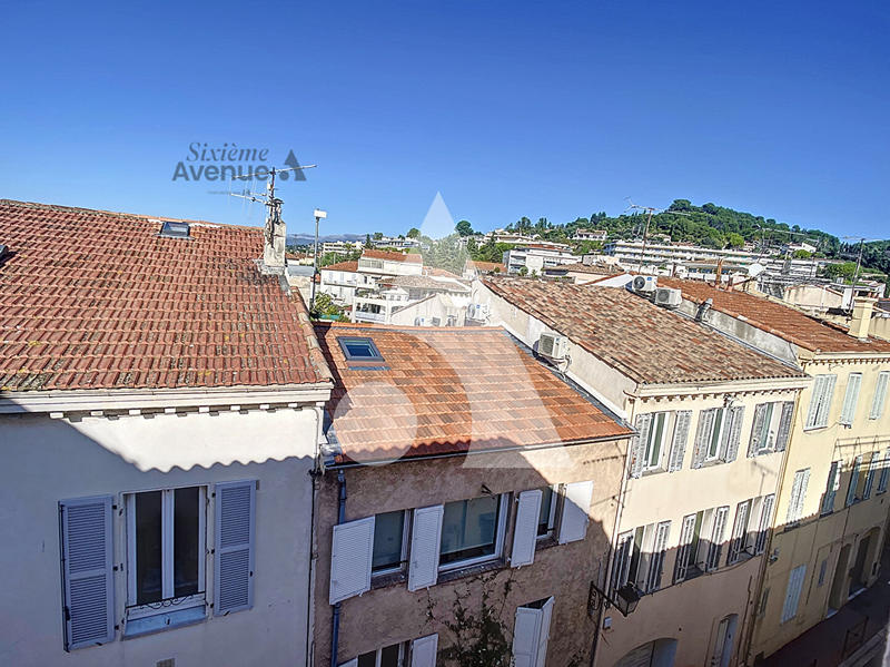 Appartement - 75 m² - 3 pièces