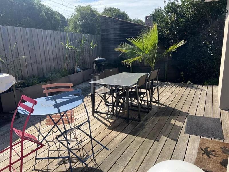 Maison - 83 m² - 4 pièces