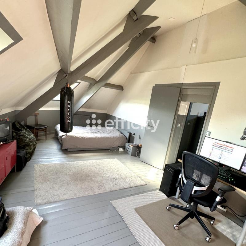 Maison - 410 m² - 12 pièces