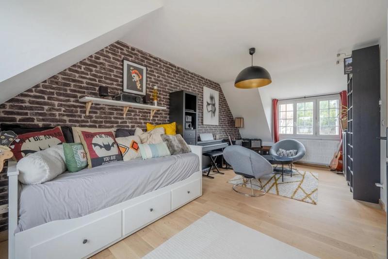 Maison - 102 m² - 5 pièces