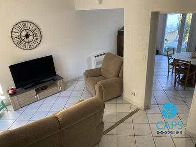 Maison - 90 m² - 5 pièces