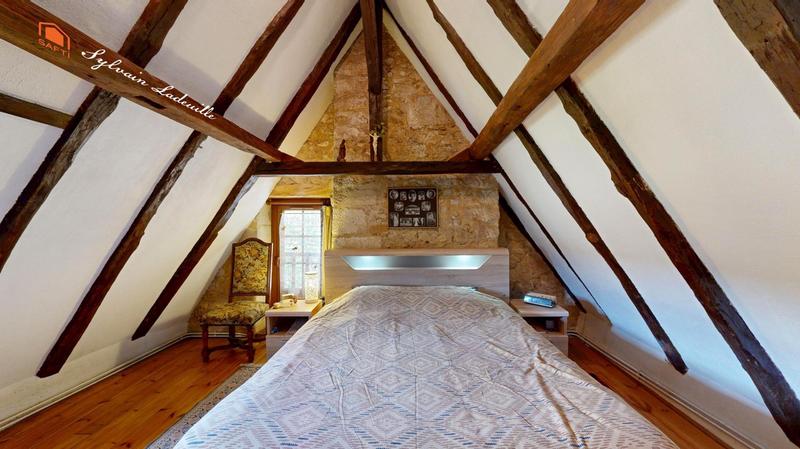 Maison - 231 m² - 10 pièces