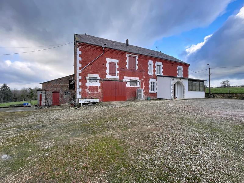 Maison - 164 m² - 8 pièces