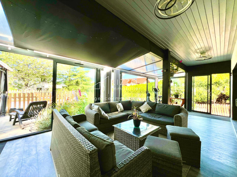 Maison - 180 m² - 6 pièces