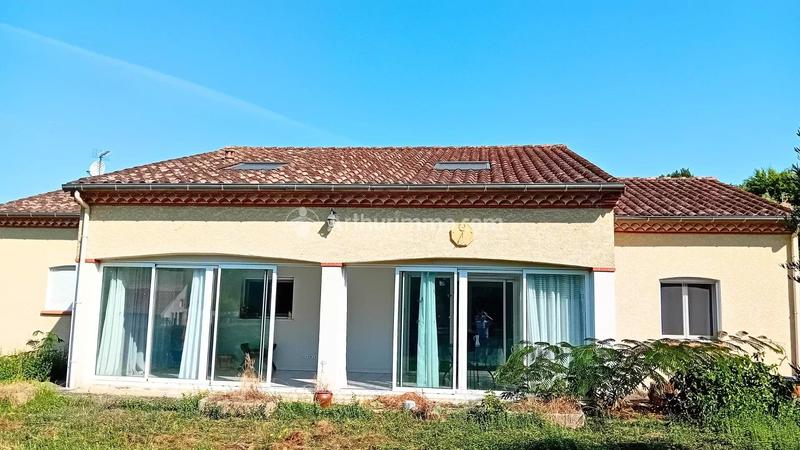 Maison - 140 m² - 4 pièces