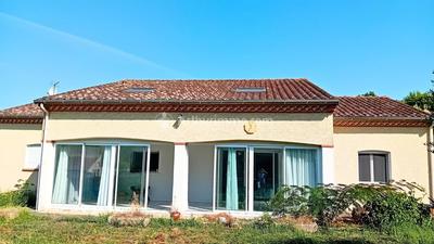 Maison - 140 m² - 4 pièces