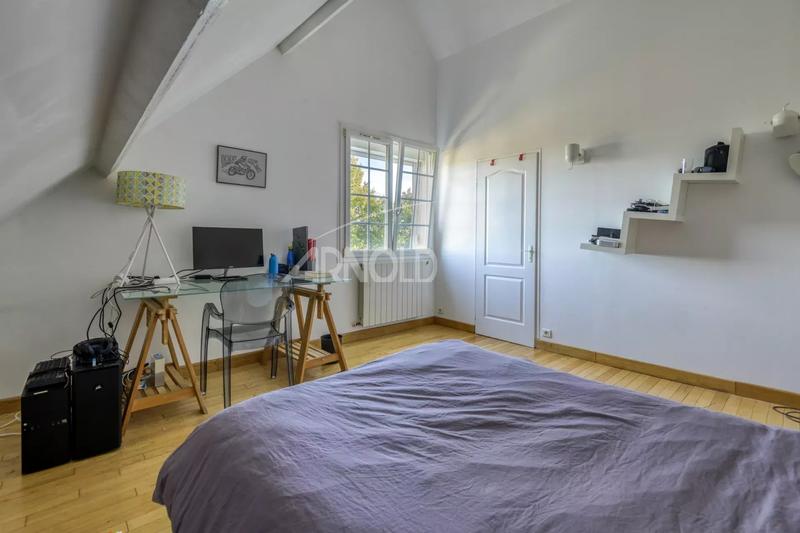 Maison - 227 m² - 6 pièces