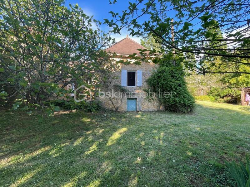 Propriété - 280 m² - 12 pièces