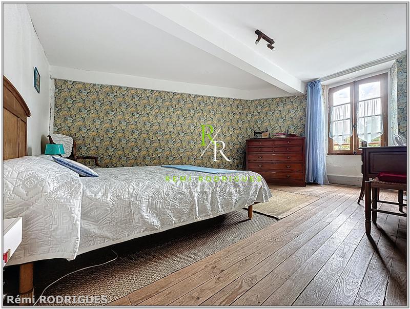 Maison - 165 m² - 10 pièces