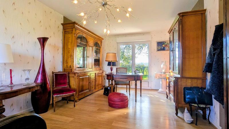 Maison - 163 m² - 5 pièces