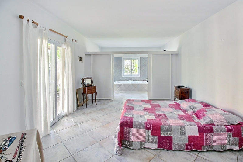 Villa - 209 m² - 5 pièces